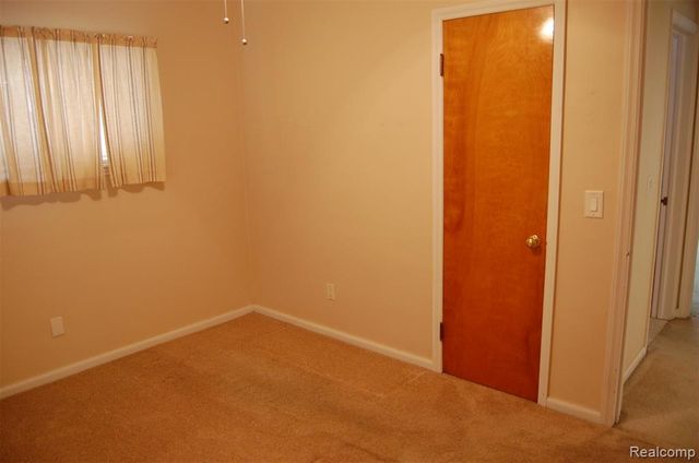 2610 Detroit Street, Dearborn, MI 48124