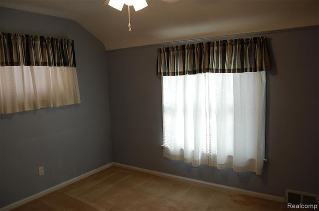 2610 Detroit Street, Dearborn, MI 48124