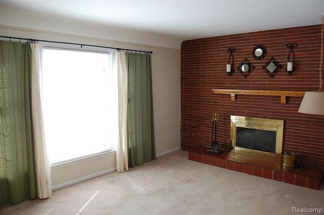 2610 Detroit Street, Dearborn, MI 48124