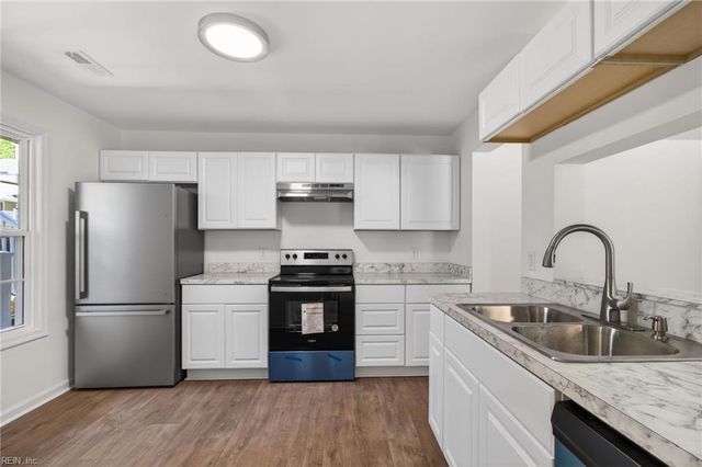 2104 Advent CT, Virginia Beach, VA 23454