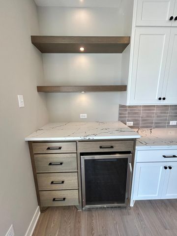 4097 Arbor Drive, Woodbury, MN 55129