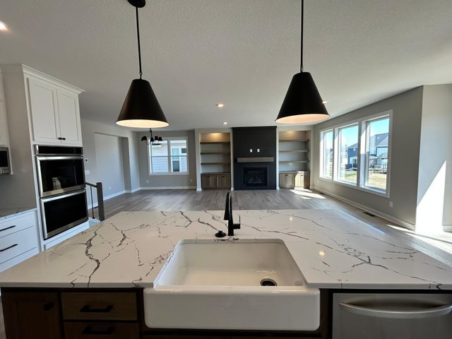 4097 Arbor Drive, Woodbury, MN 55129