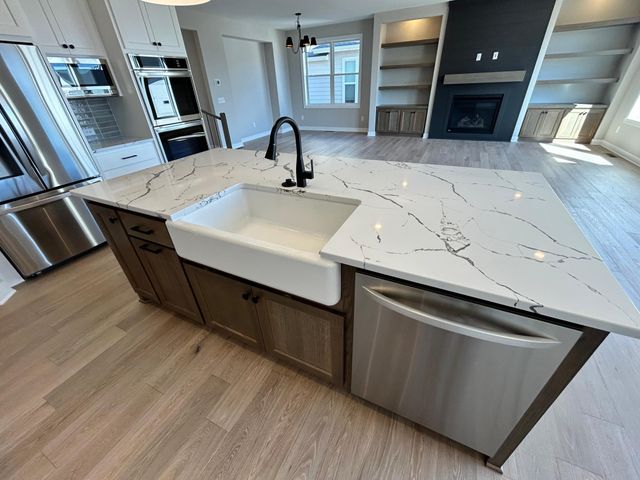 4097 Arbor Drive, Woodbury, MN 55129