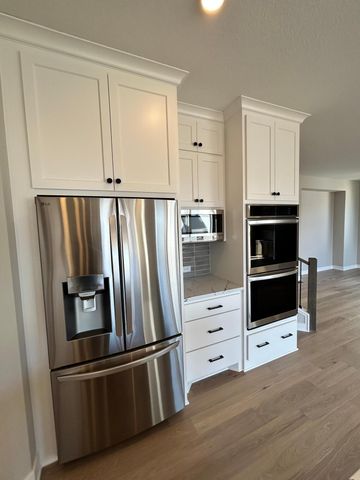 4097 Arbor Drive, Woodbury, MN 55129