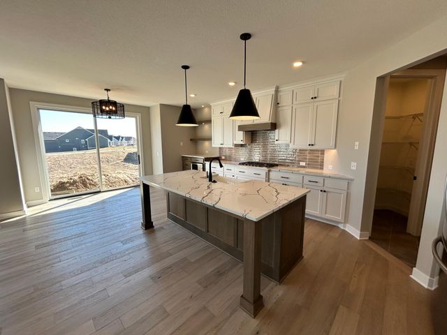 4097 Arbor Drive, Woodbury, MN 55129