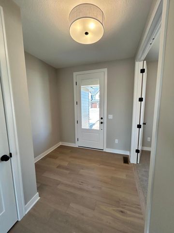 4097 Arbor Drive, Woodbury, MN 55129