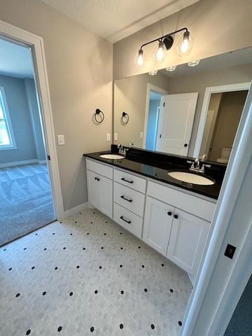 4097 Arbor Drive, Woodbury, MN 55129