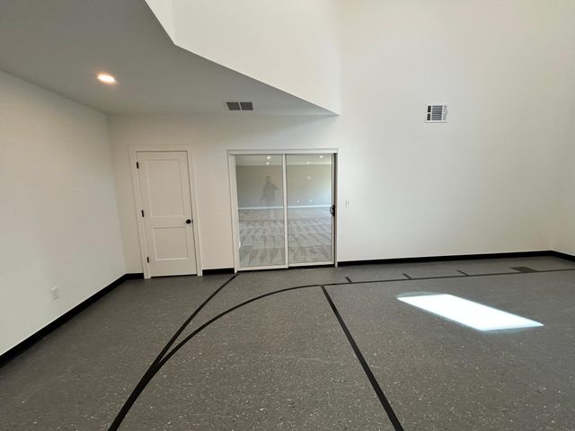 4097 Arbor Drive, Woodbury, MN 55129