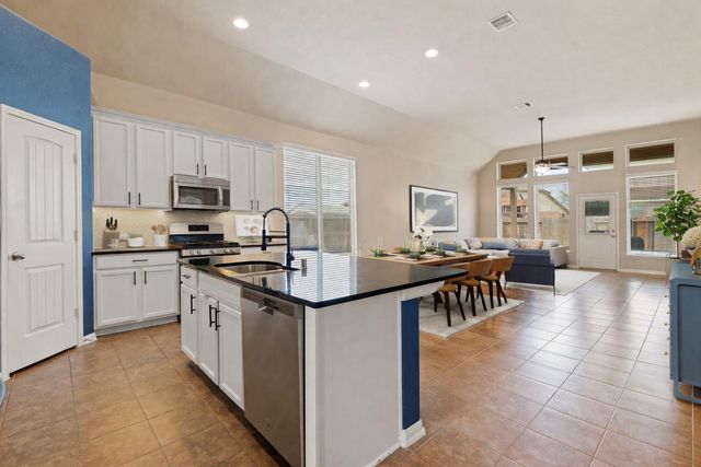 9207 Gilbert Hollow Drive, Rosenberg, TX 77469