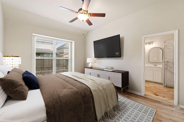 9207 Gilbert Hollow Drive, Rosenberg, TX 77469