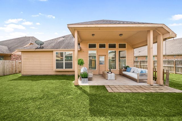 9207 Gilbert Hollow Drive, Rosenberg, TX 77469