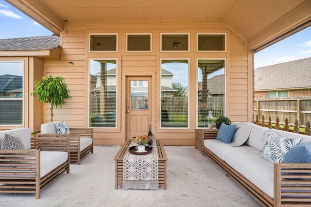 9207 Gilbert Hollow Drive, Rosenberg, TX 77469