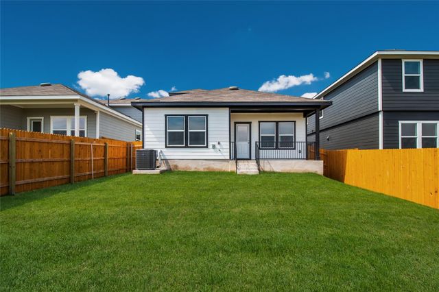 164 Schuenemann WAY, Uhland, TX 78640