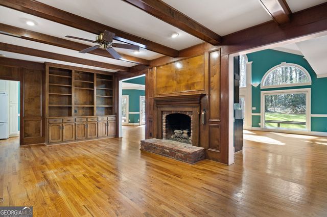 180 Churchill Drive, Atlanta, GA 30350