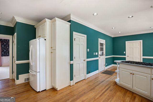 180 Churchill Drive, Atlanta, GA 30350