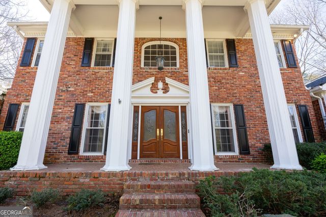 180 Churchill Drive, Atlanta, GA 30350