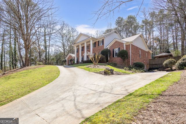 180 Churchill Drive, Atlanta, GA 30350
