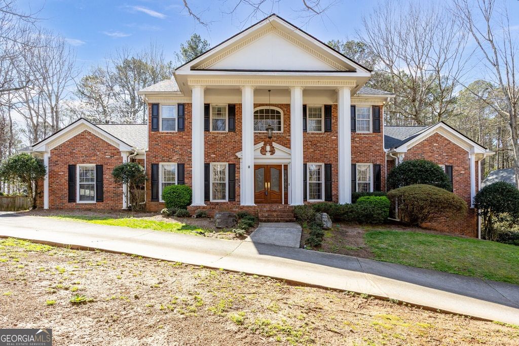 180 Churchill Drive, Atlanta, GA 30350