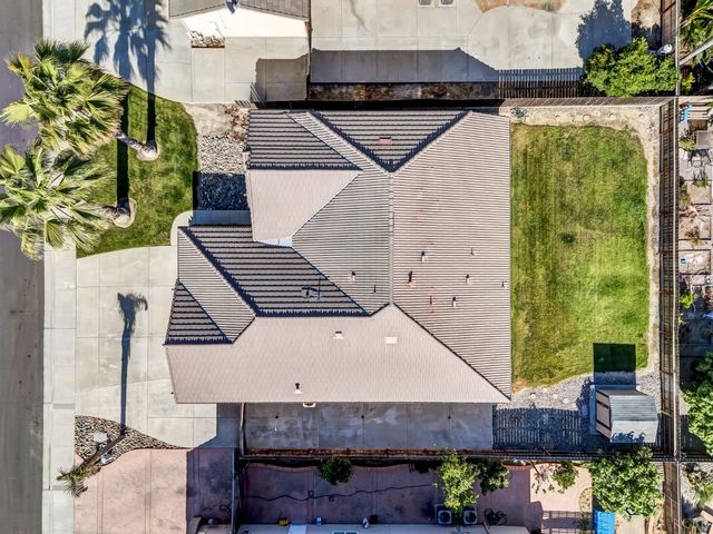 1817 W Picadilly Lane, Hanford, CA 93230