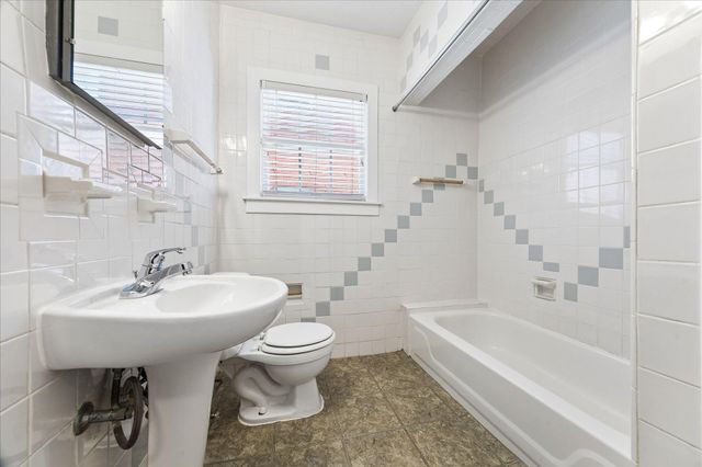 1810 W Alabama Street 2, Houston, TX 77098