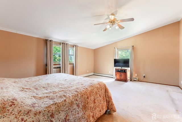 241 Fernhead Avenue, Monroe, NJ 08831