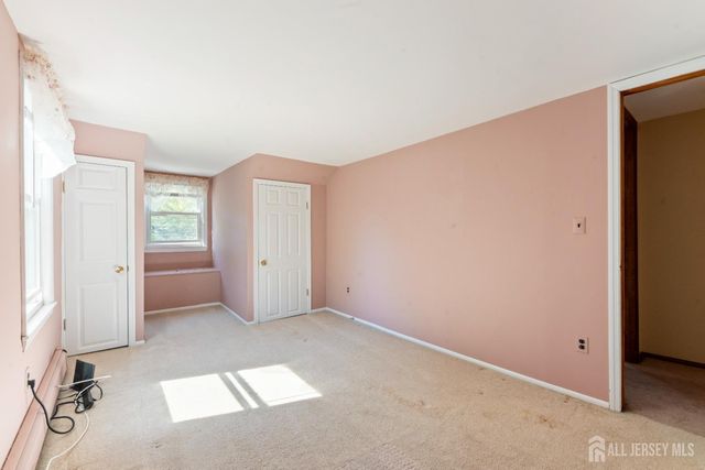 241 Fernhead Avenue, Monroe, NJ 08831