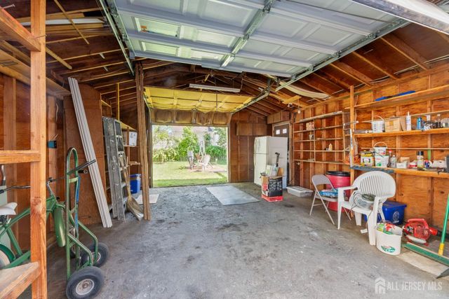 241 Fernhead Avenue, Monroe, NJ 08831
