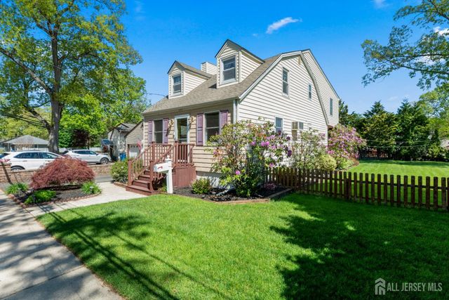 241 Fernhead Avenue, Monroe, NJ 08831