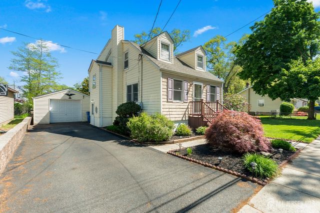 241 Fernhead Avenue, Monroe, NJ 08831