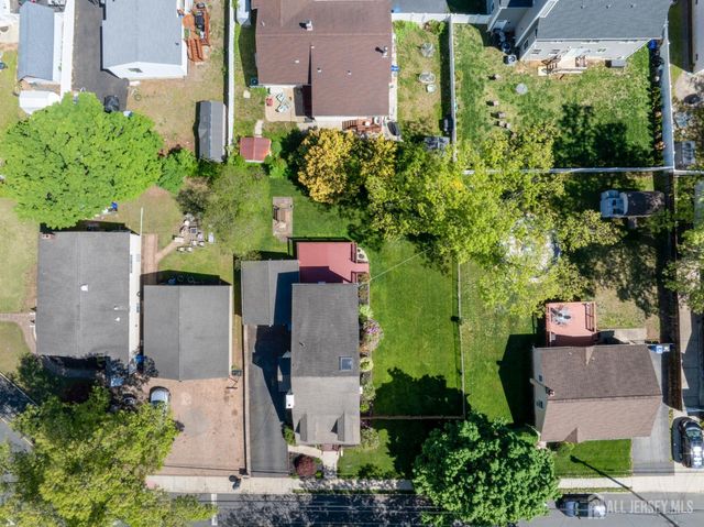 241 Fernhead Avenue, Monroe, NJ 08831