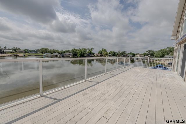 2007 Crappie Cove, Bellevue, NE 68123