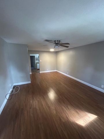 5405 NW 17th Ct 0, Lauderhill, FL 33313