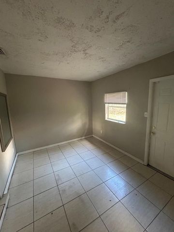 5405 NW 17th Ct 0, Lauderhill, FL 33313