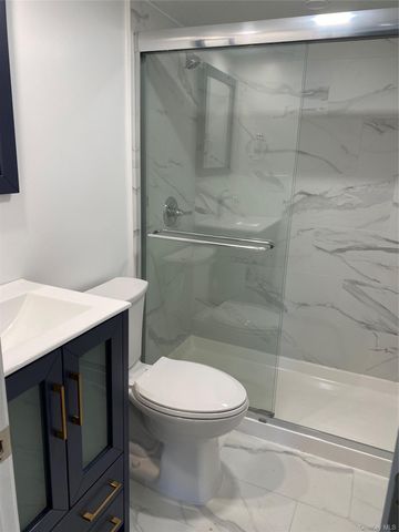 382B Deer Park Avenue, Babylon, NY 11702