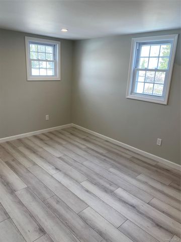 382B Deer Park Avenue, Babylon, NY 11702