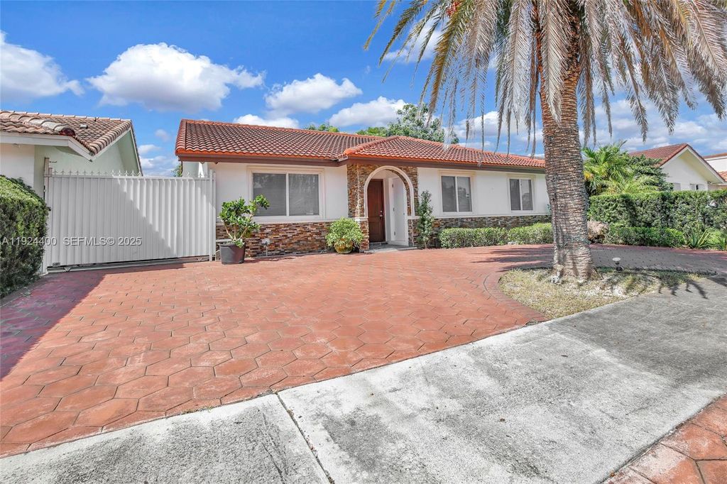 9862 SW 145th Pl, Miami, FL 33186