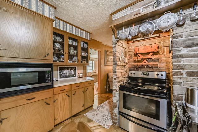 18519 Fm 2100 Road, Crosby, TX 77532