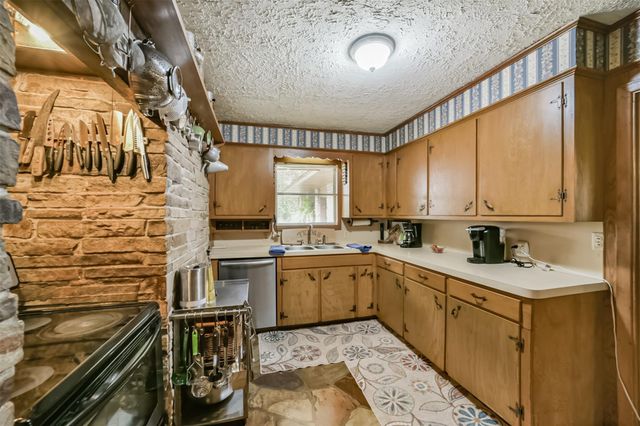18519 Fm 2100 Road, Crosby, TX 77532