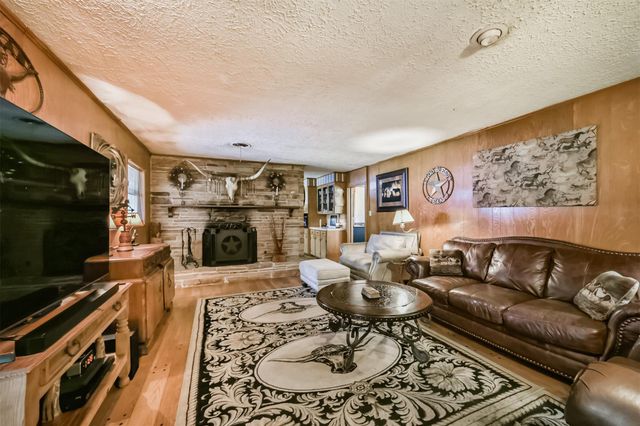 18519 Fm 2100 Road, Crosby, TX 77532