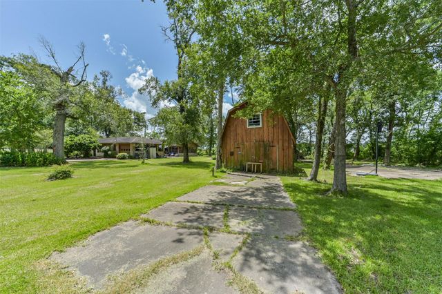 18519 Fm 2100 Road, Crosby, TX 77532