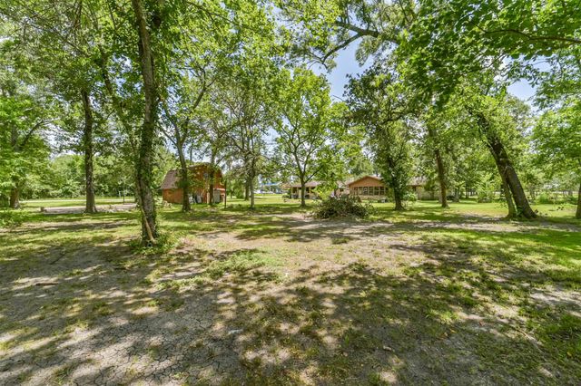18519 Fm 2100 Road, Crosby, TX 77532