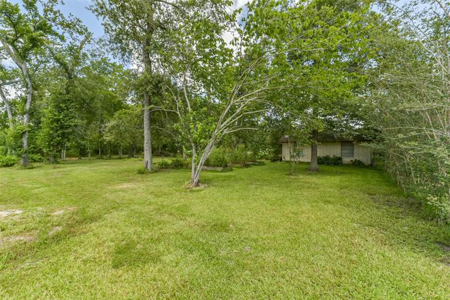 18519 Fm 2100 Road, Crosby, TX 77532