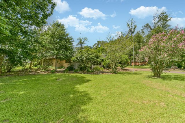 18519 Fm 2100 Road, Crosby, TX 77532