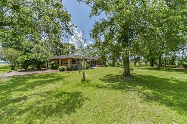 18519 Fm 2100 Road, Crosby, TX 77532
