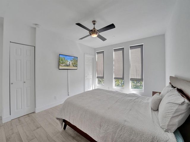 703 SE 16th Ct, Fort Lauderdale, FL 33316