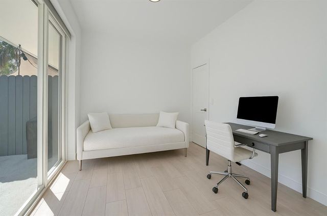 703 SE 16th Ct, Fort Lauderdale, FL 33316