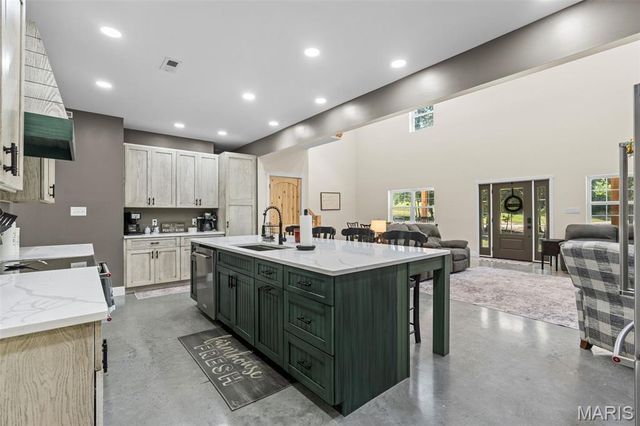 24120 Arlene Lane, Warrenton, MO 63383
