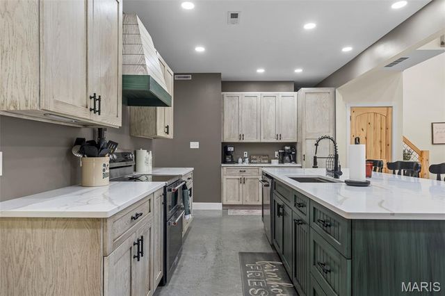 24120 Arlene Lane, Warrenton, MO 63383