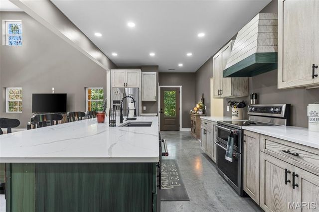 24120 Arlene Lane, Warrenton, MO 63383