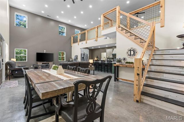 24120 Arlene Lane, Warrenton, MO 63383
